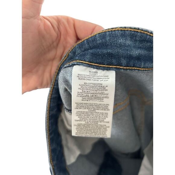 BCBgeneration Light Wash Cropped Cuffed Stretch High-Rise Jeans size 30 - Picture 7 of 12